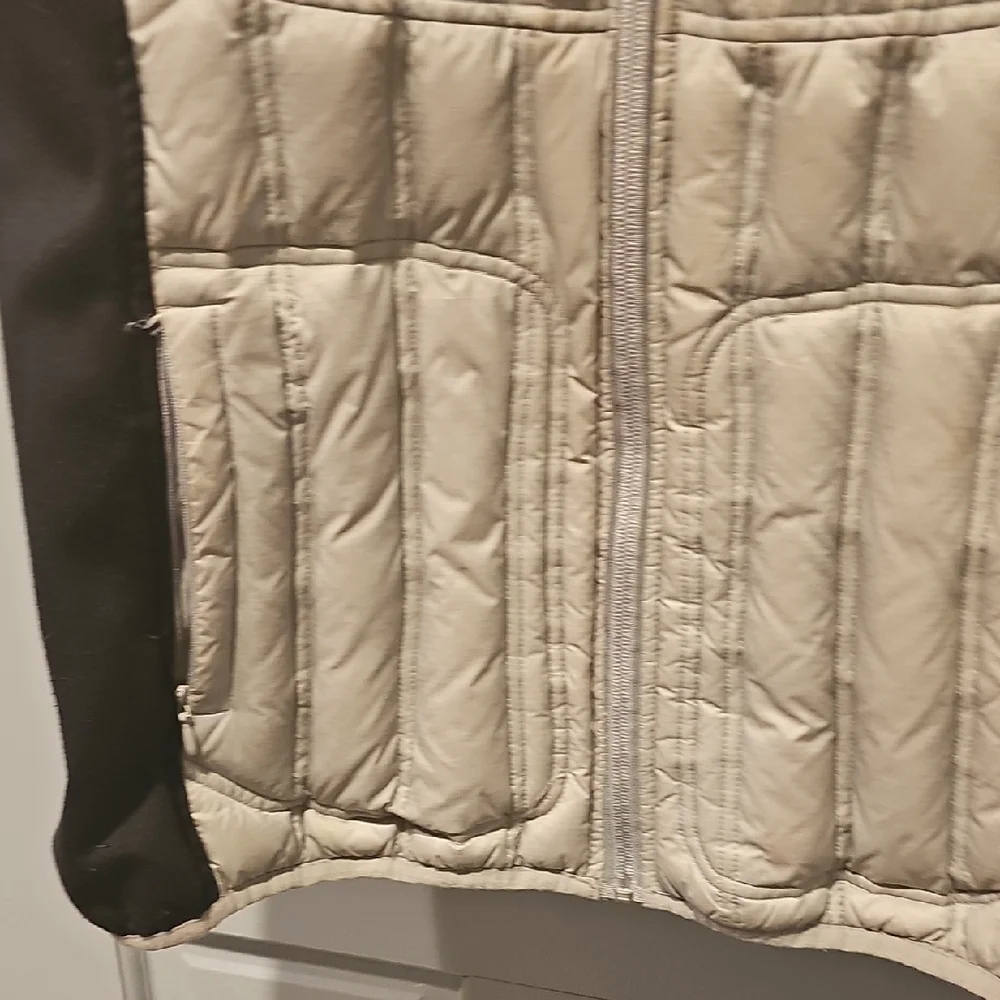 Michael Kors Tan Black Quilted Vest Medium Puffy Outdoor Jacket Coat Winter